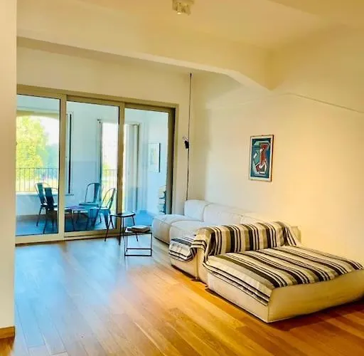 The Legendary Apartament *
